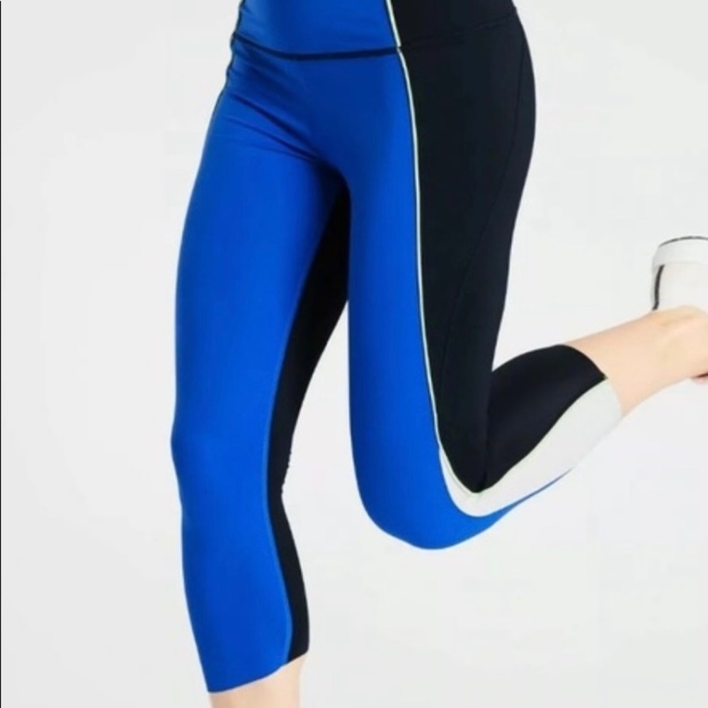 Athleta Velocity Color Block Capri Tights